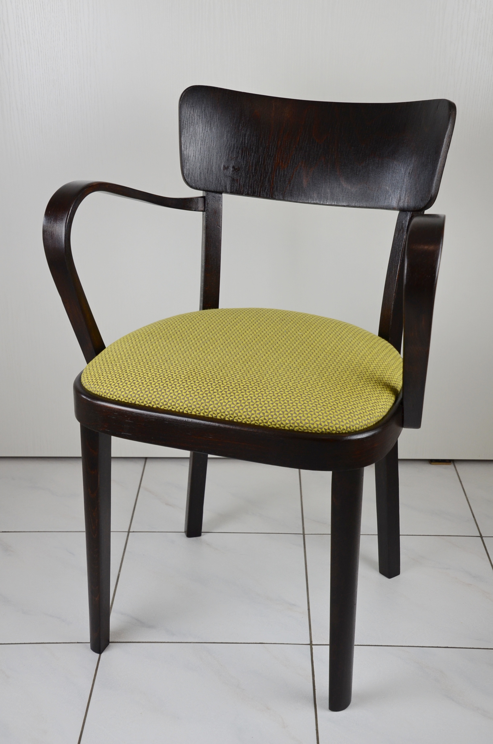 Polokřesílko Thonet B47