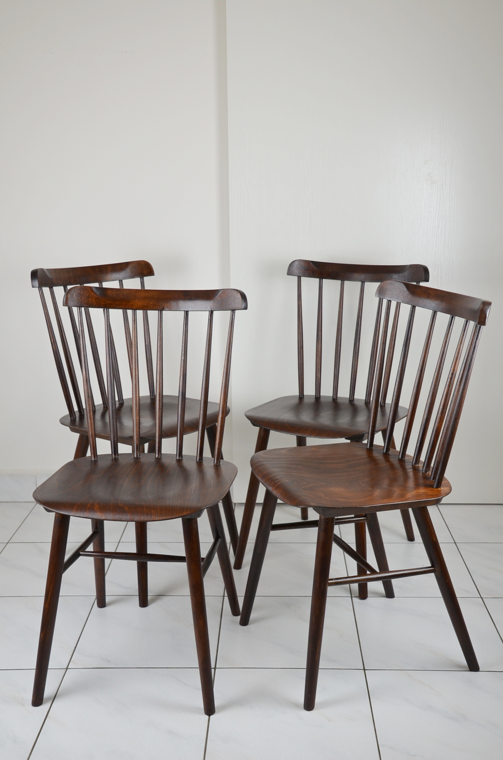 IRONICA Thonet židle