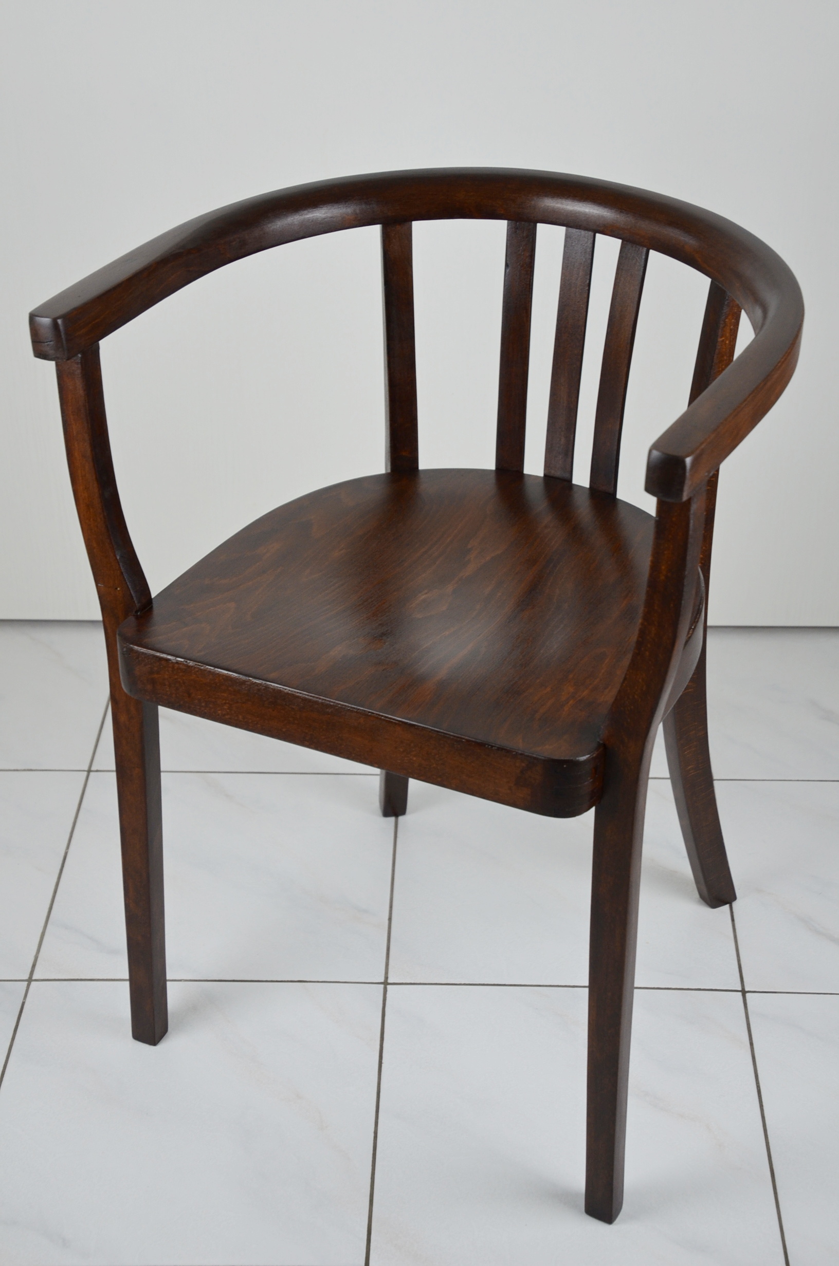 Thonet polokřeslo